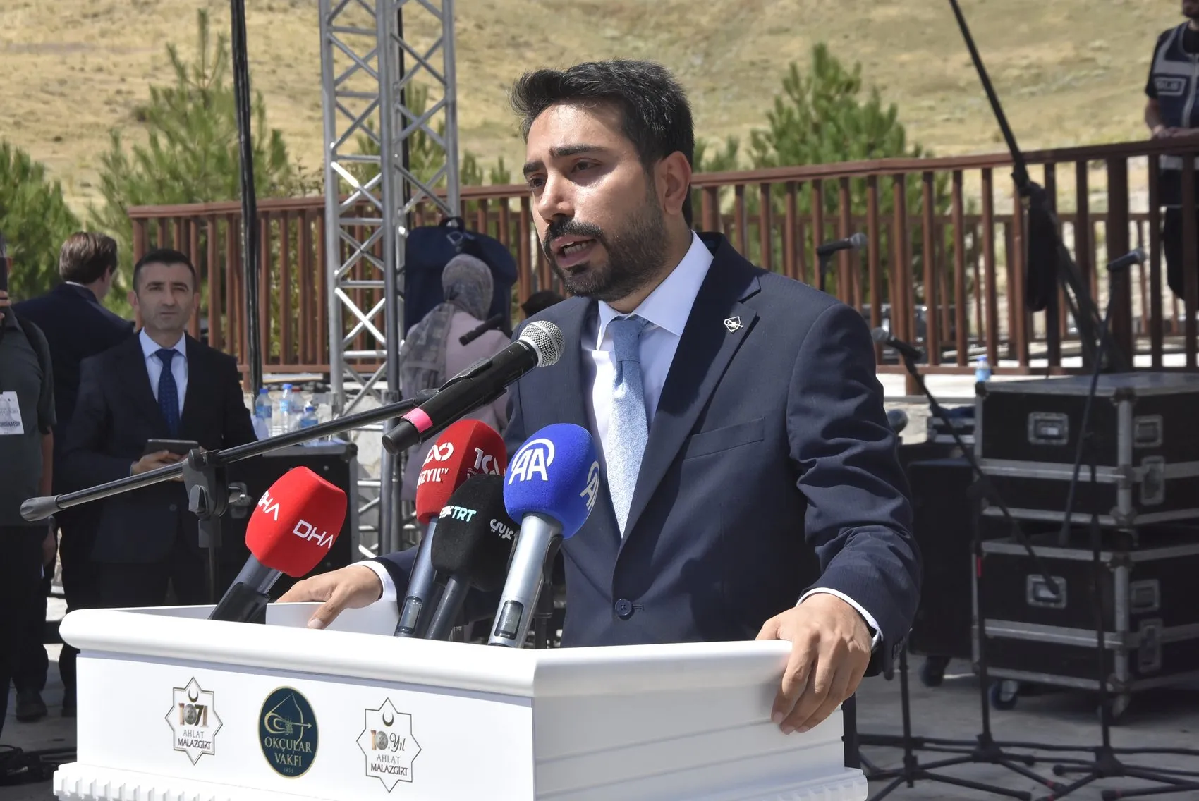 Malazgirt Zaferi'nin 955'inci yılı Ahlat'ta coşkuyla başladı