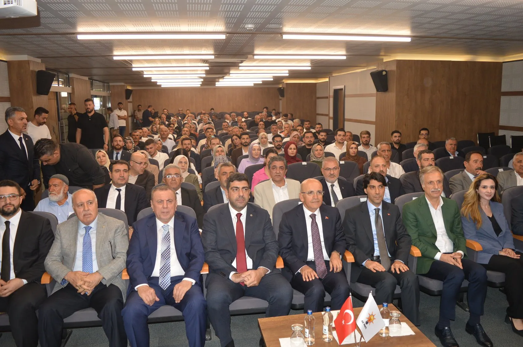 Bakan Şimşek Mardin iş dünyasıyla bir araya geldi