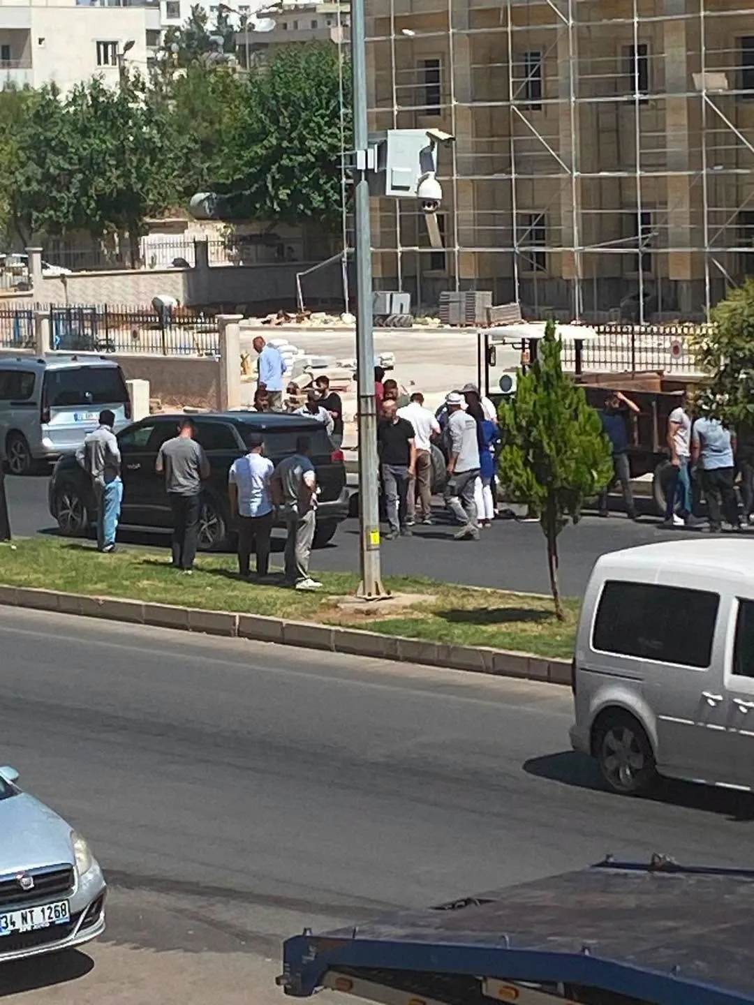 Midyat ilçesinde yolun karşısına geçmeye çalışan yaşlı kadın hayatını kaybetti