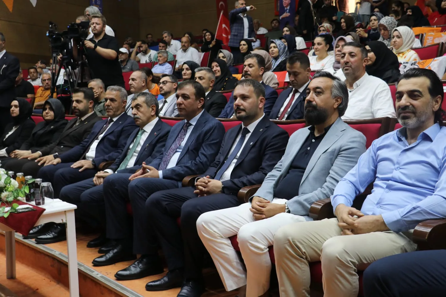 Bakan Tekin'den kardeşlik çağrısı: Süreci sabote edenler kaybedecek