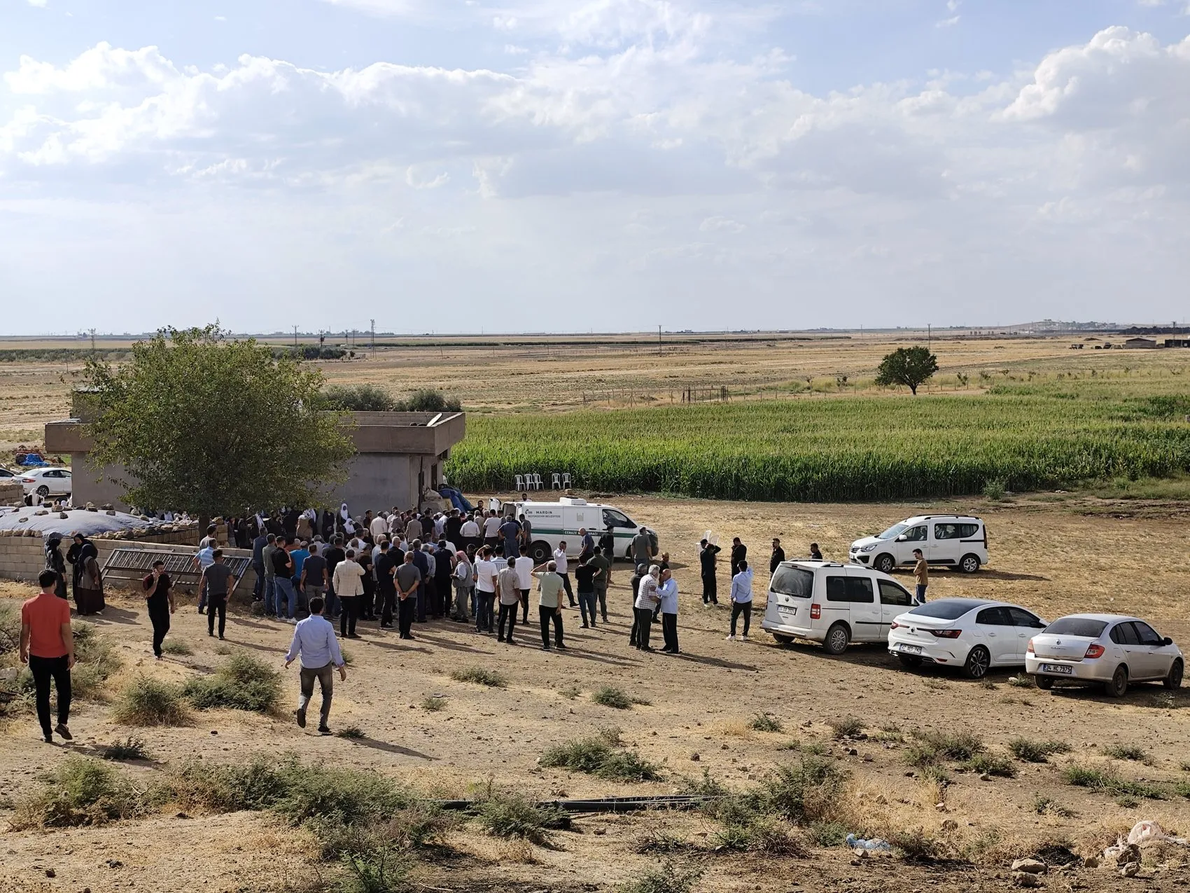 Mardin Derik ilçesinde kuzeni tarafından vurulan 13 yaşındaki Selahattin toprağa verildi