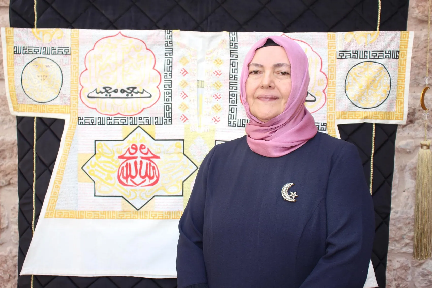 İshak Paşa Sarayı'nda Dualı Sultan Gömlekleri Sergisi Açıldı
