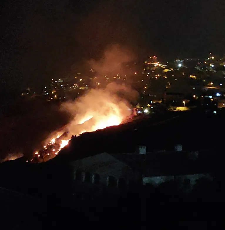 Mardin Kalesi eteklerinde örtü yangını paniği
