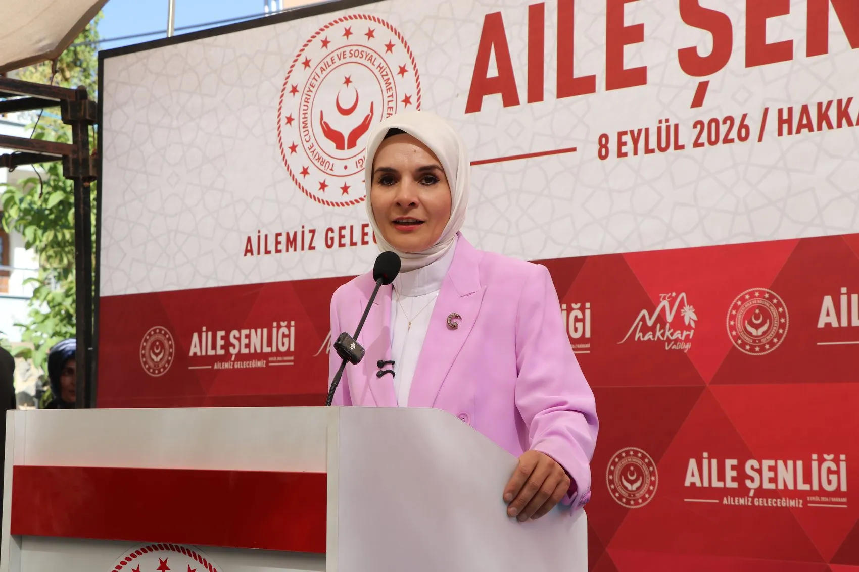 Bakan Göktaş Hakkari'de ailelerin huzuru için yeni hedeflerini açıkladı