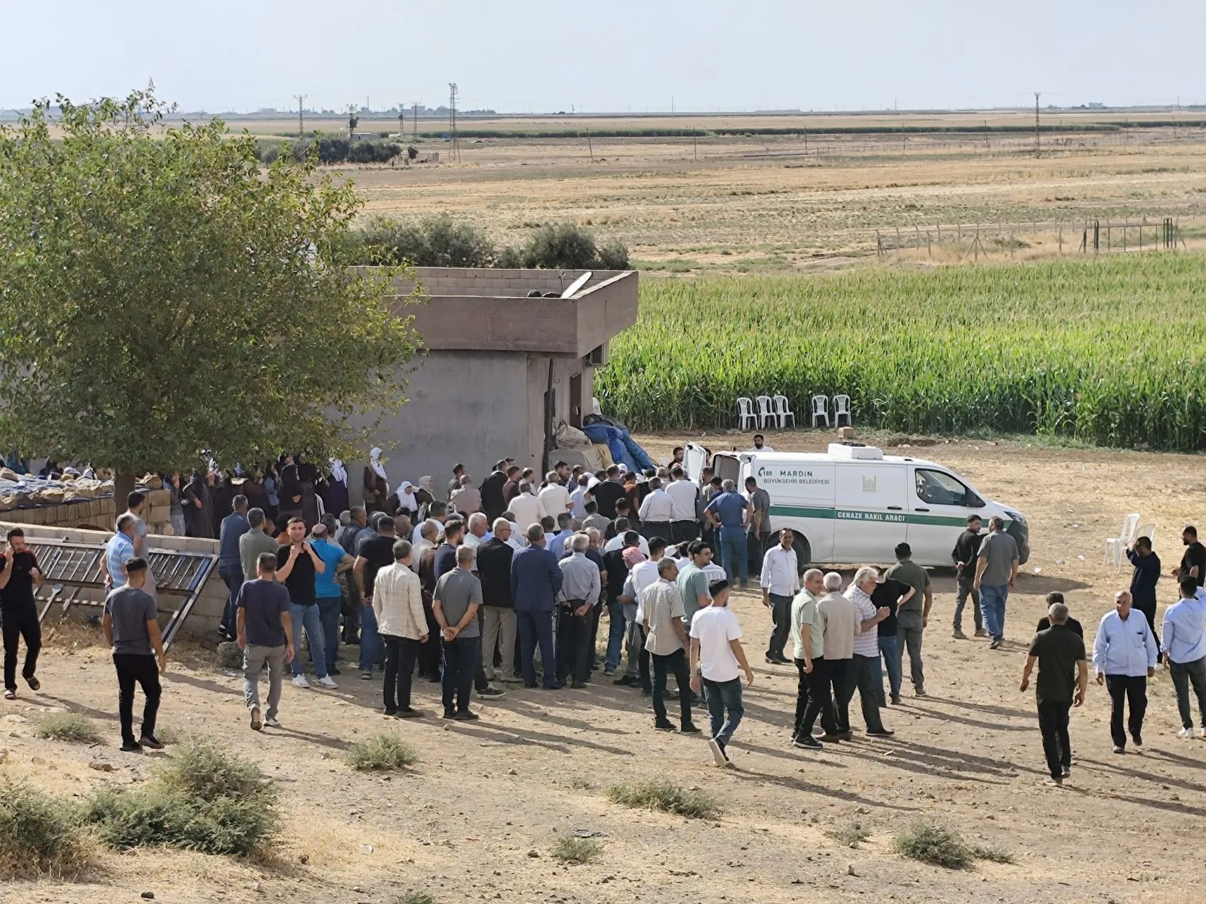 Mardin Derik ilçesinde kuzeni tarafından vurulan 13 yaşındaki Selahattin toprağa verildi