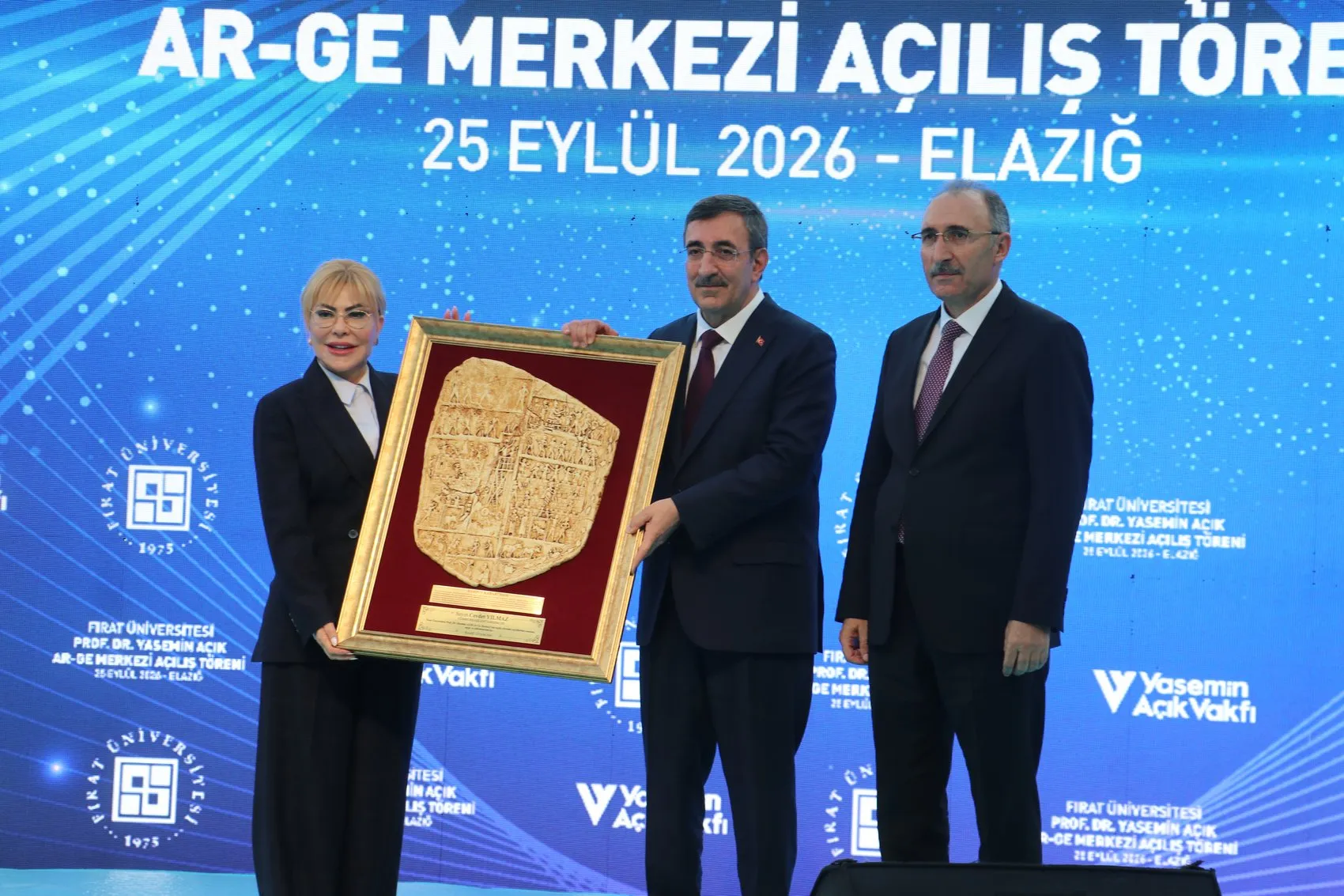 Elazığ'da yeni AR-GE merkezi bilim dünyasına kapılarını açtı