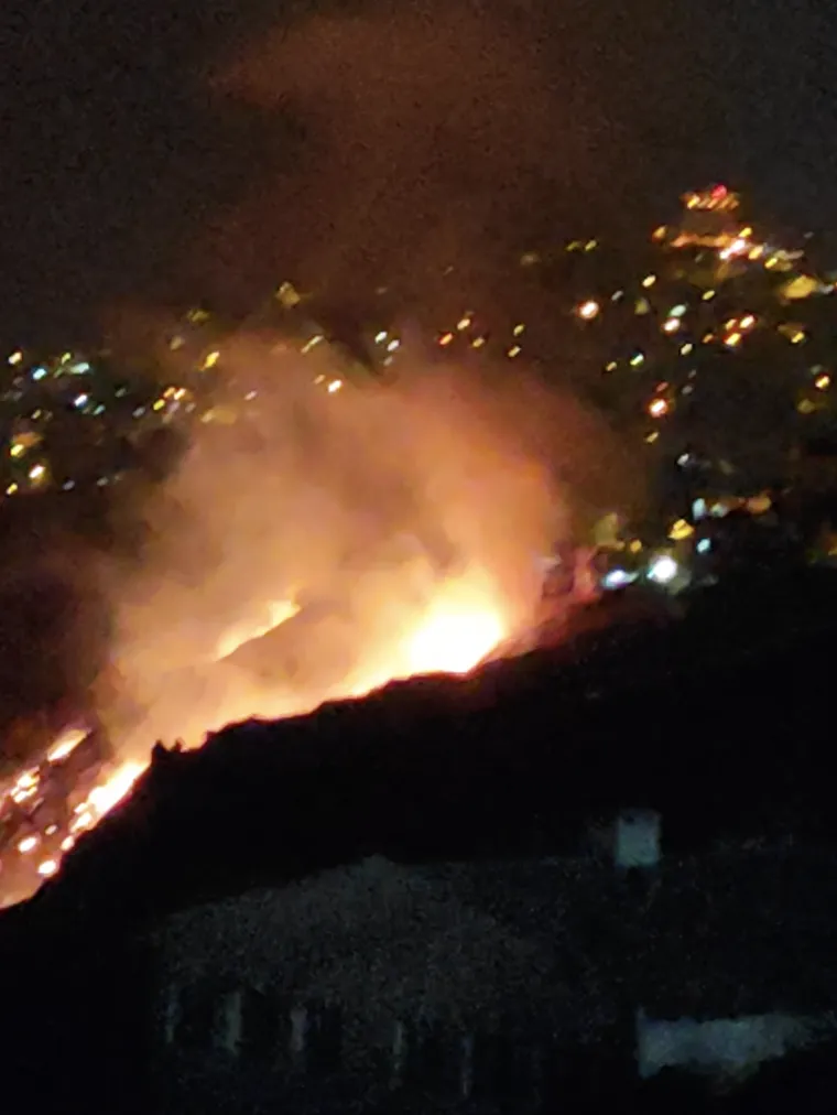 Mardin Kalesi eteklerinde örtü yangını paniği
