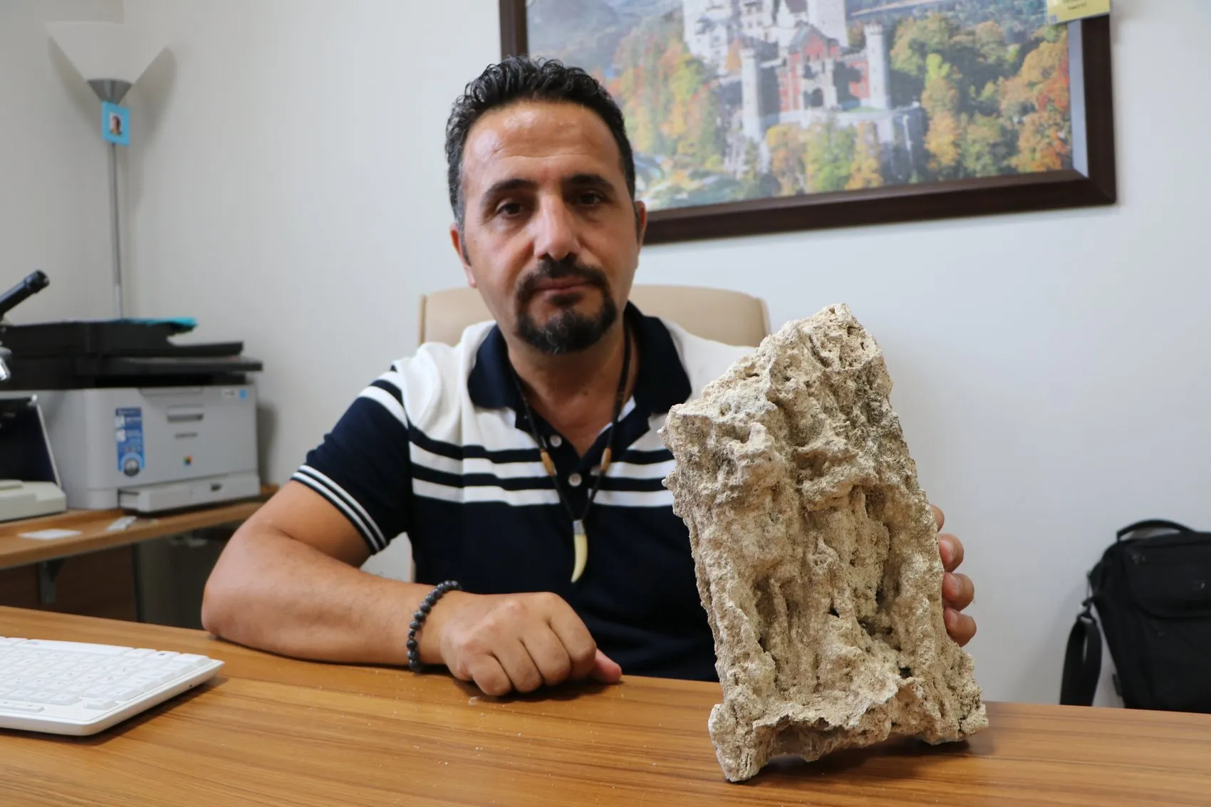 Van Gölü'ndeki dev mikrobiyalitlerin sırrı uluslararası ekiple araştırılacak