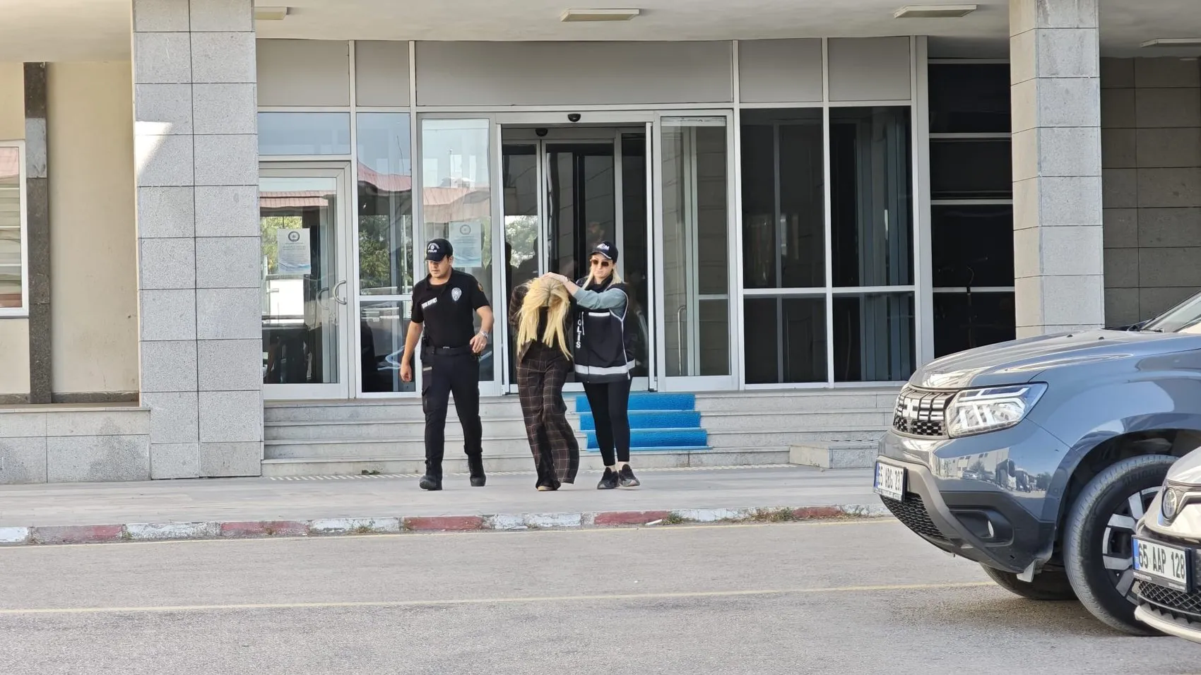Sanal medya ünlüsü Çağla Öz Tançalan adliyeye sevk edildi