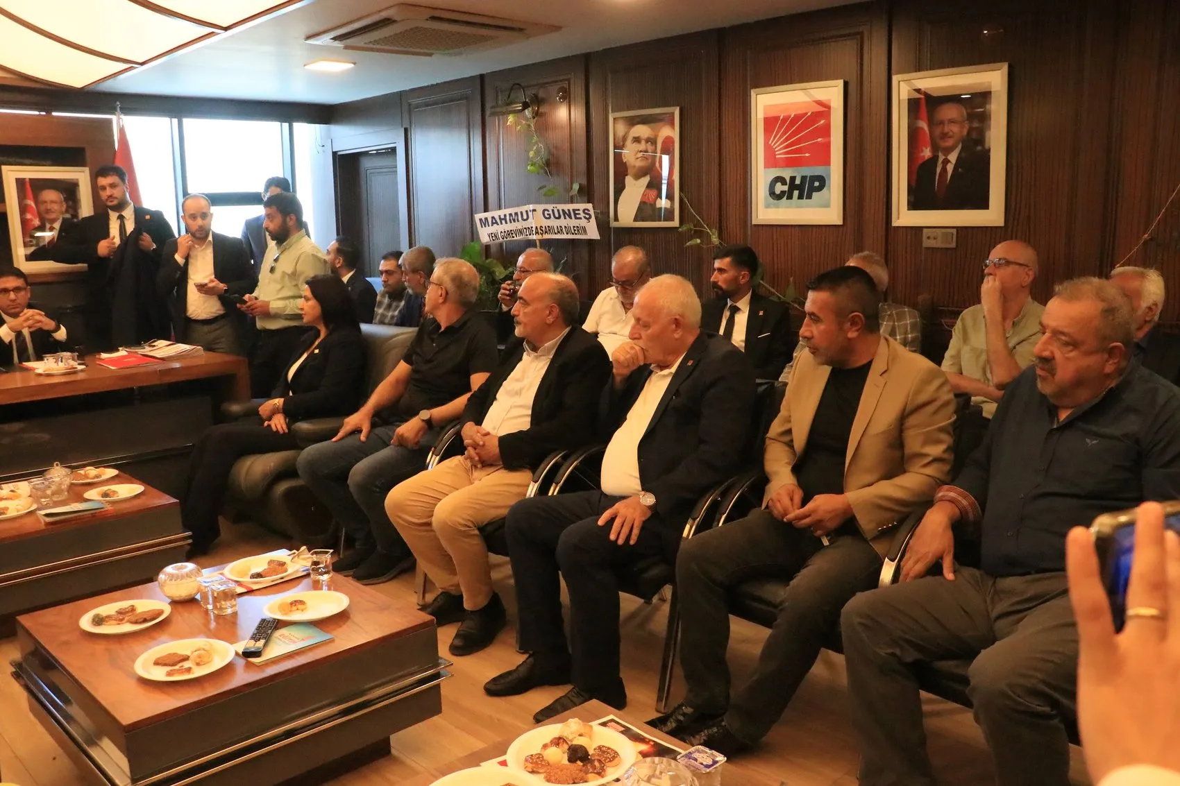 CHP Genel Başkan Yardımcısı Müslim Sarı Diyarbakır'da çözüm sürecini değerlendirdi