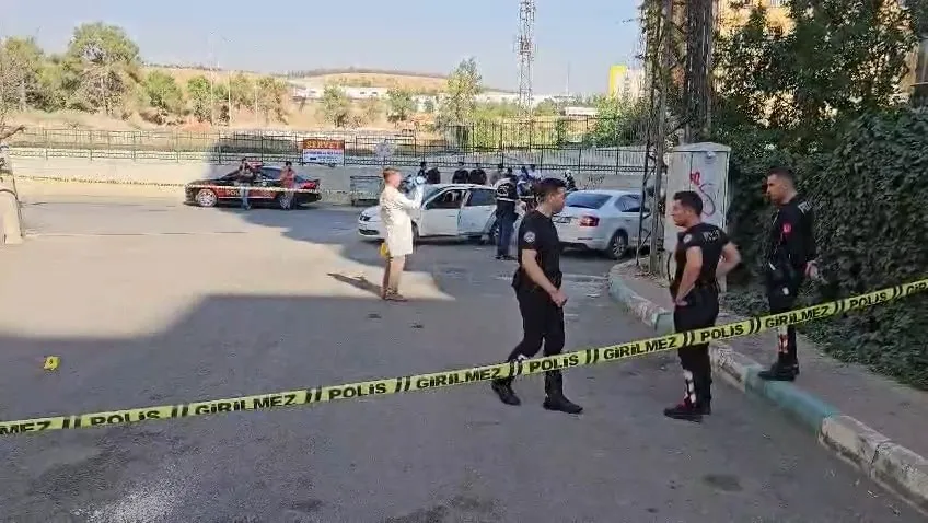Şanlıurfa'da sokak ortasında silahlı çatışma: 2 yaralı