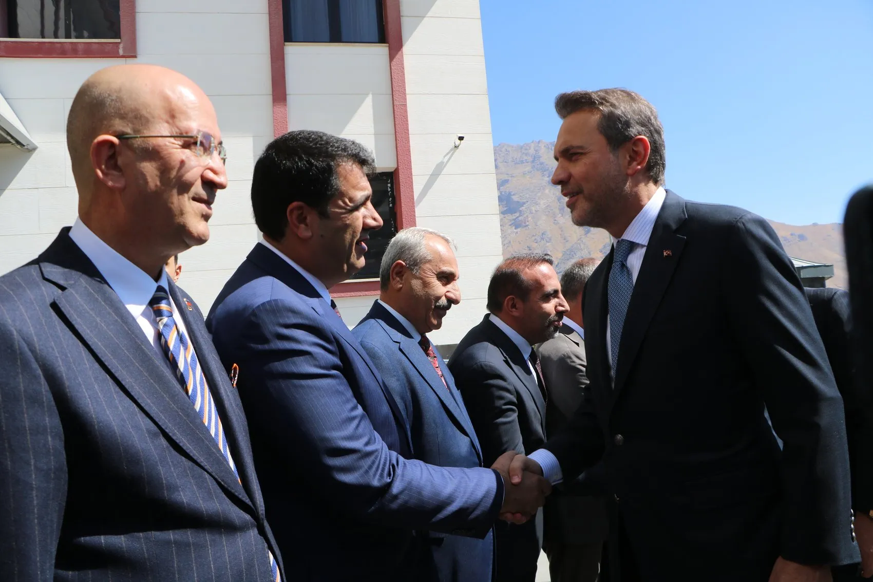 Bakan Bayraktar Hakkari'nin madencilikle yeni bir döneme gireceğini açıkladı