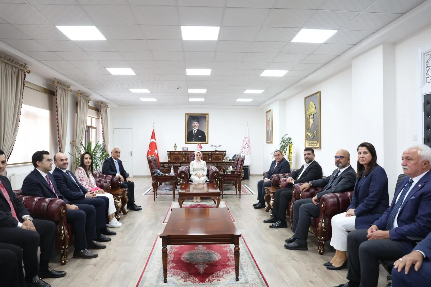Bakan Göktaş Muş'ta: Terörsüz Türkiye'de yatırımlar büyüyecek