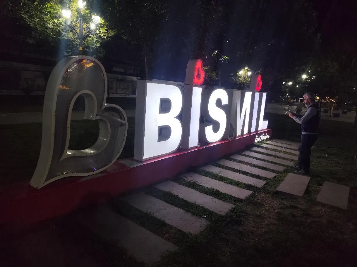 Bismil'de parktaki açık elektrik kablosu dört yaşındaki çocuğu yaraladı