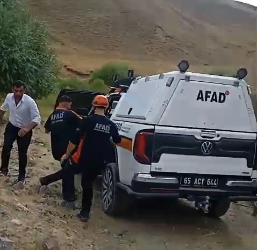 Başkale'de dereye düşen genç çoban hayatını kaybetti