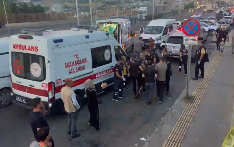 Diyarbakırda alacak kavgası kanlı bitti üç kişi hayatını kaybetti