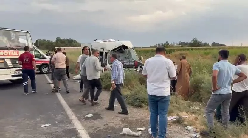 Şanlıurfa'da tarım işçilerini taşıyan minibüs kanala uçtu 19 kişi yaralandı