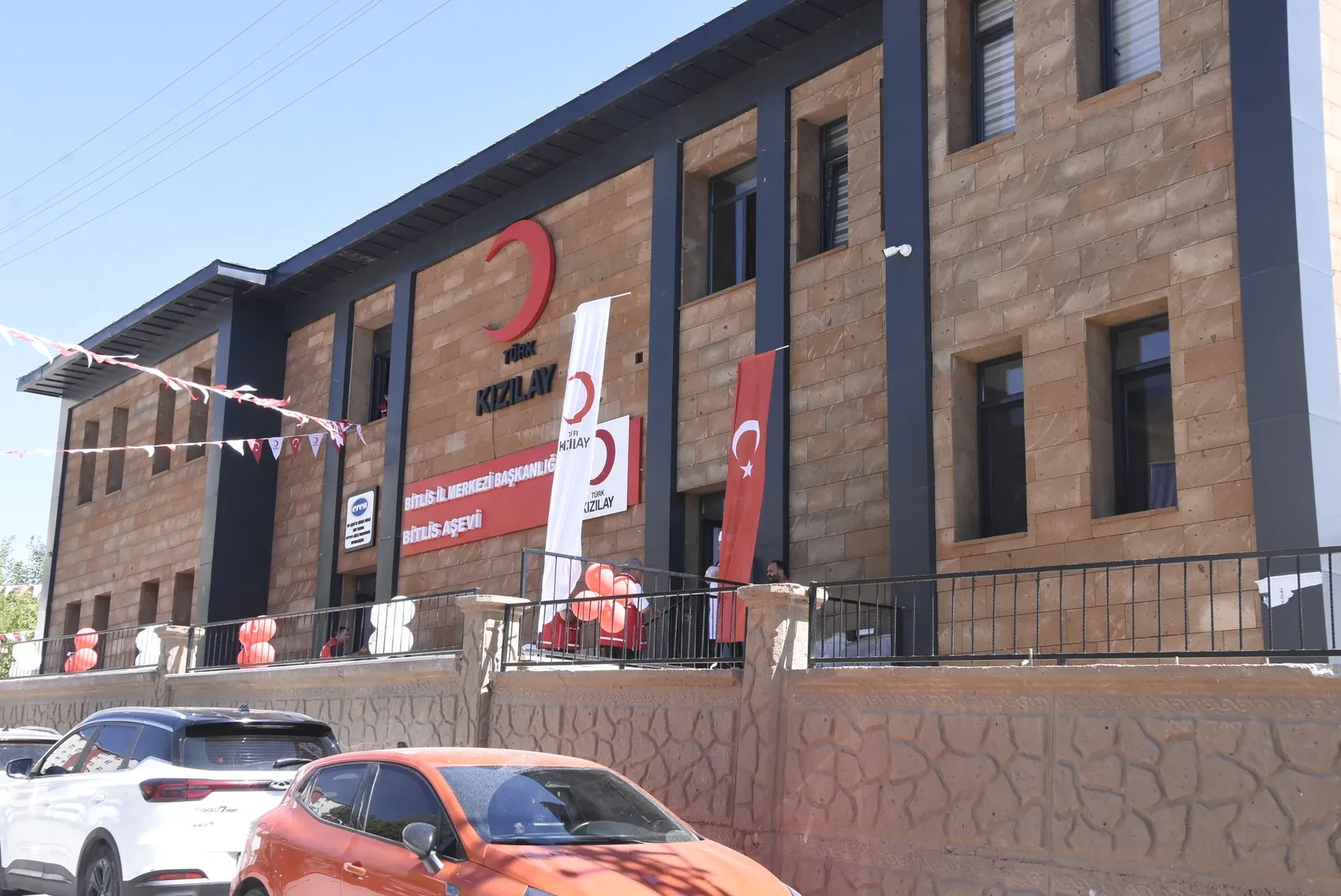 Bitlis'te Türk Kızılay'ın yeni aşevi hizmete girdi