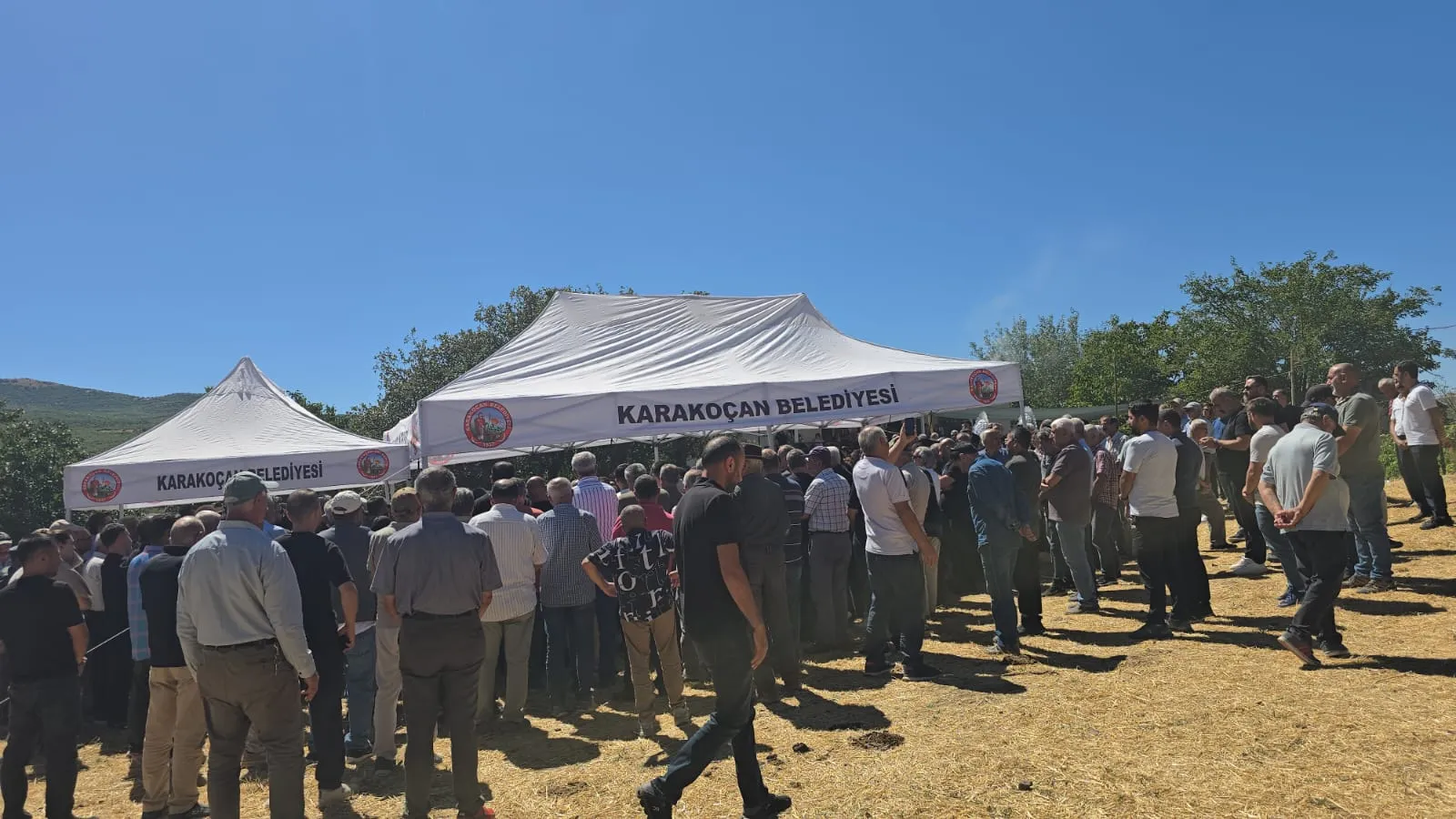 Elazığ'da yanan evde katledilen çift son yolculuğuna uğurlandı
