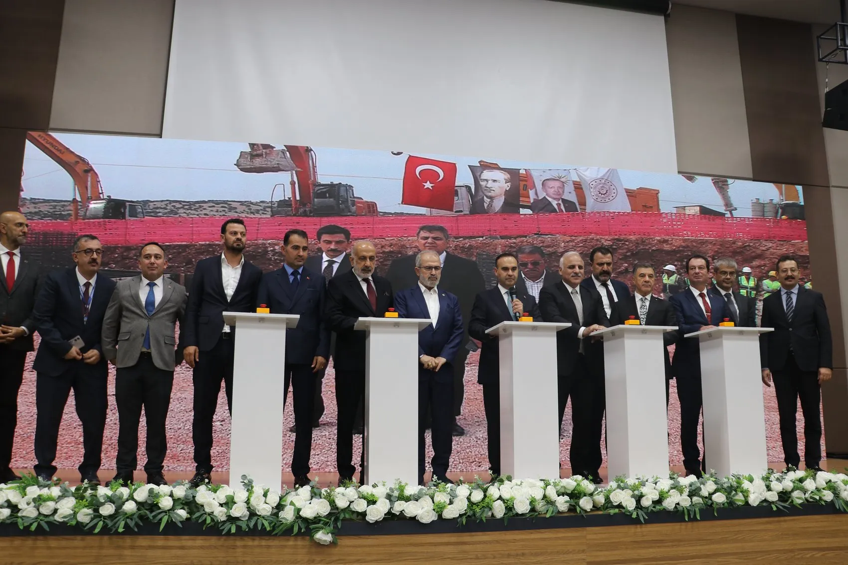 Bakan Kacır Diyarbakır için 20 yeni yatırım projesini başlattı