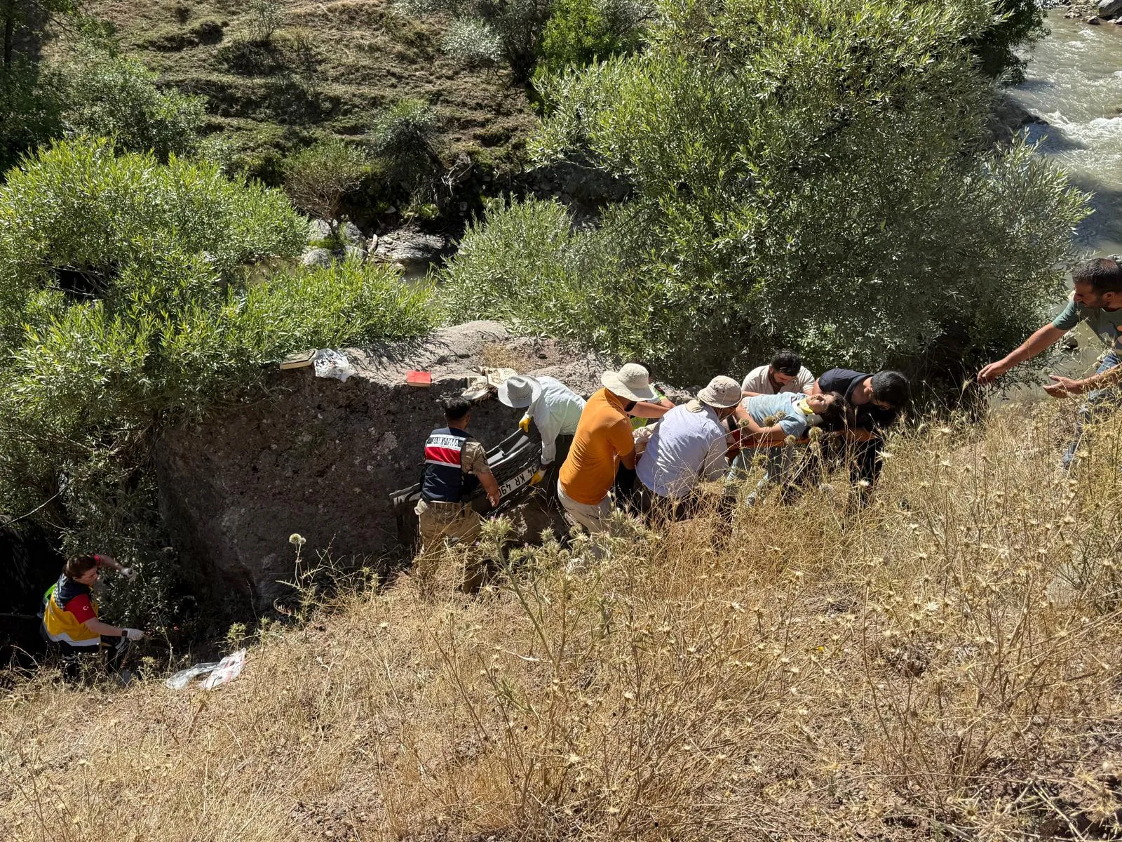 Bingöl Yedisu yolunda feci kaza bir kişi hayatını kaybetti