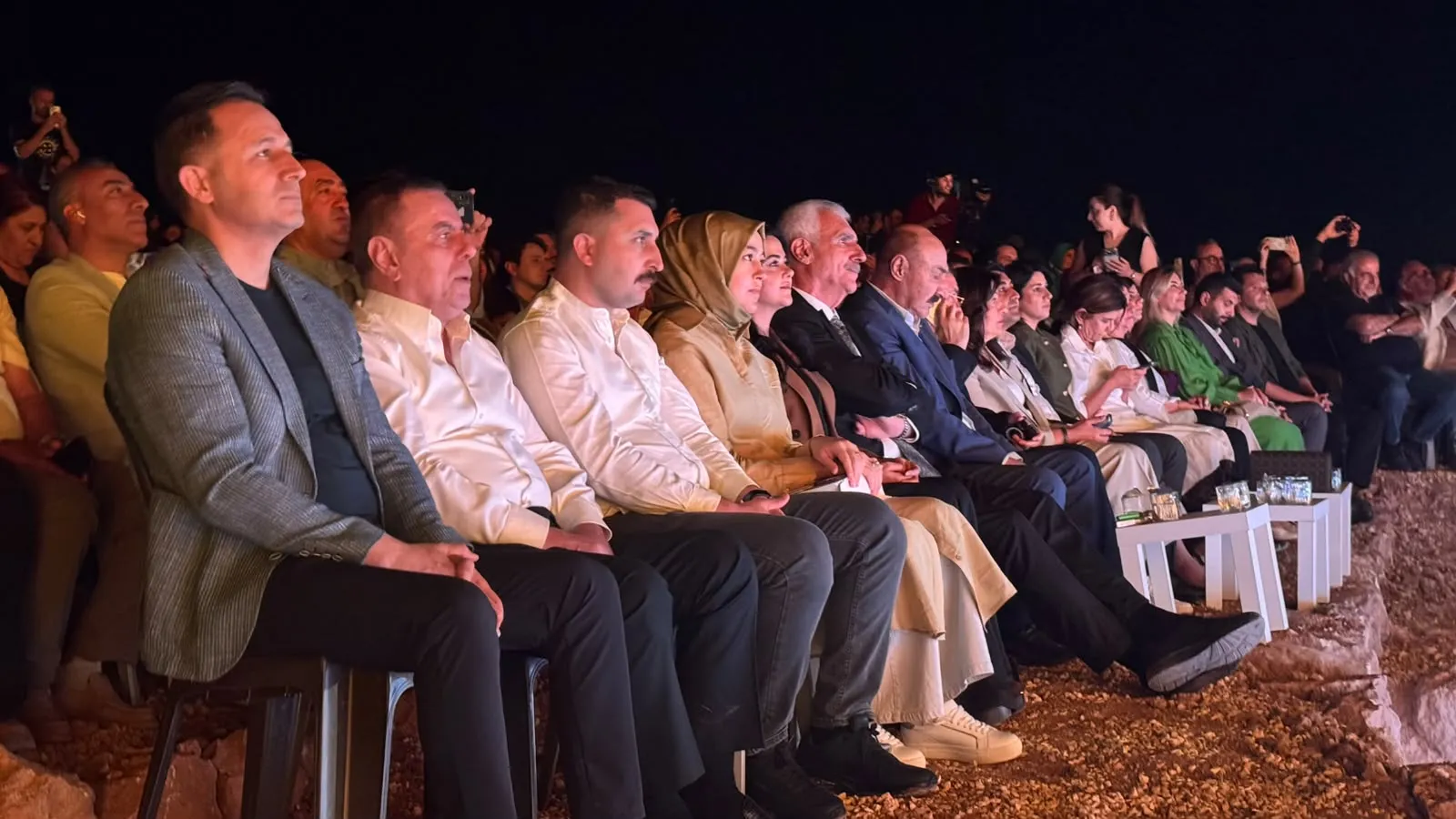 Tarihi Zerzevan Kalesi senfonik Diyarbakır türküleriyle yankılandı