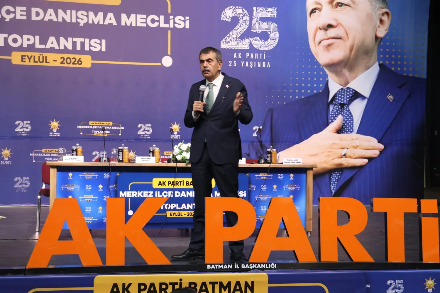 Bakan Tekin'den kardeşlik çağrısı: Süreci sabote edenler kaybedecek