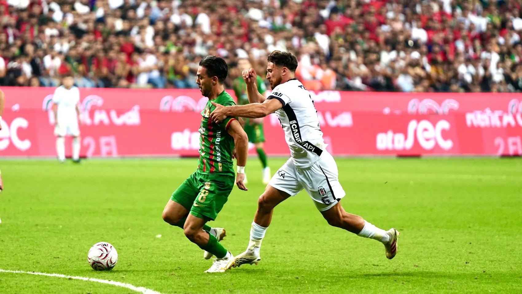 Amed Sportif Faaliyetler evinde Beşiktaş'ı devirdi