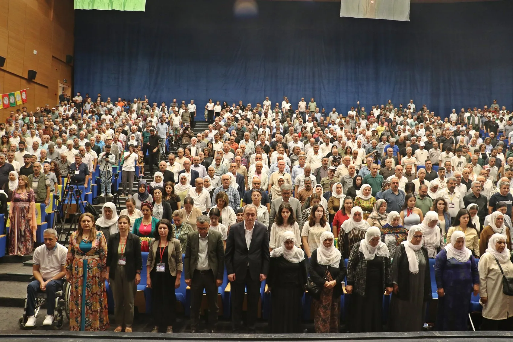 Bakırhan Diyarbakır'da barış ve demokrasi çağrısını yineledi