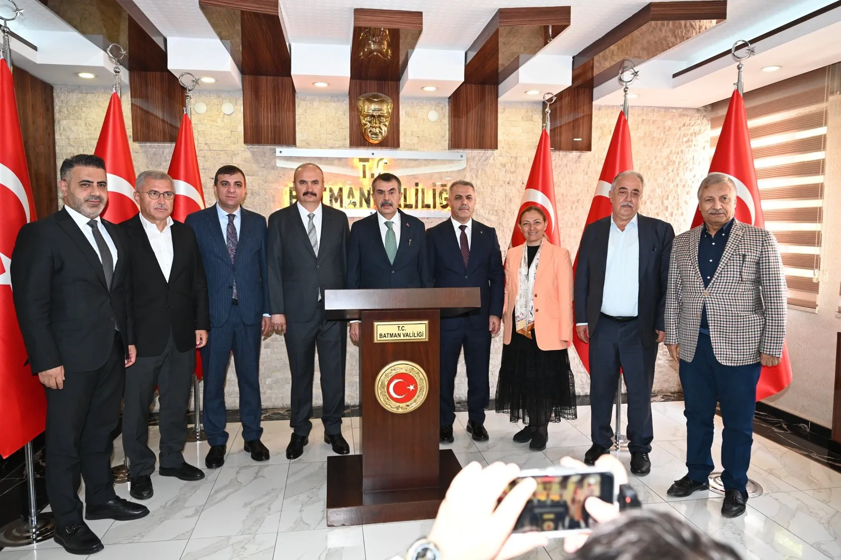 Bakan Tekin'den Batman'da sivil topluma 'Terörsüz Türkiye' daveti
