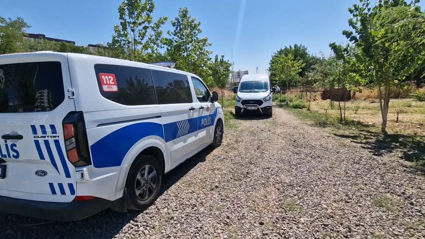Diyarbakır'da sokak ortasında silahlı saldırı sonucu bir kişi hayatını kaybetti