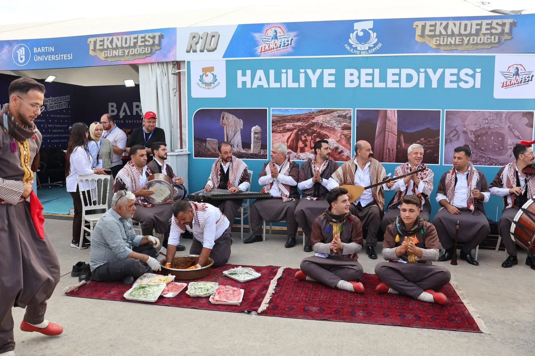 Şanlıurfa'da TEKNOFEST Güneydoğu teknoloji ve kültürü bir araya getirdi