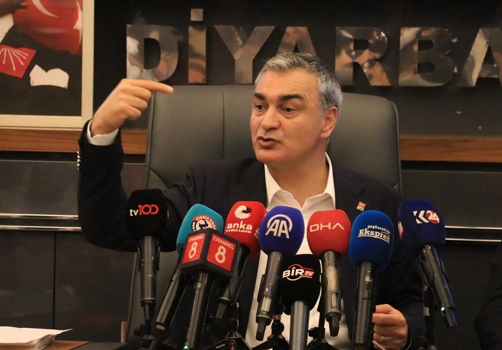 CHP Genel Başkan Yardımcısı Müslim Sarı Diyarbakır'da çözüm sürecini değerlendirdi