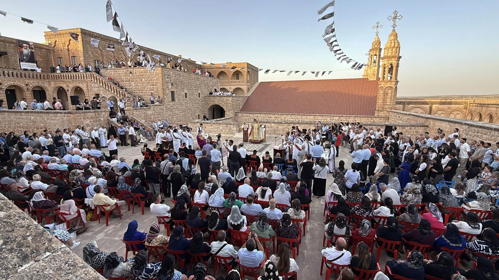 Kıbrıs gazisi Süryani papaz Habib Önder vatan savunmasını anlattı