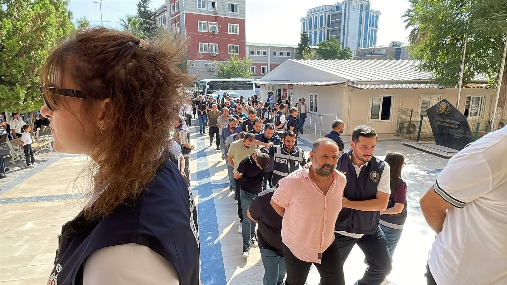 Şanlıurfa merkezli yasa dışı bahis operasyonunda 46 kişi adliyeye sevk edildi