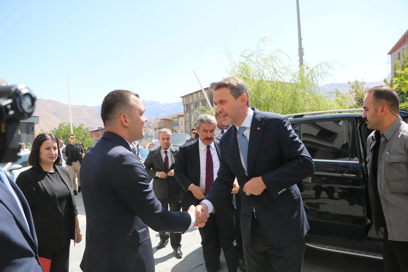 Bakan Bayraktar Hakkari'nin madencilikle yeni bir döneme gireceğini açıkladı