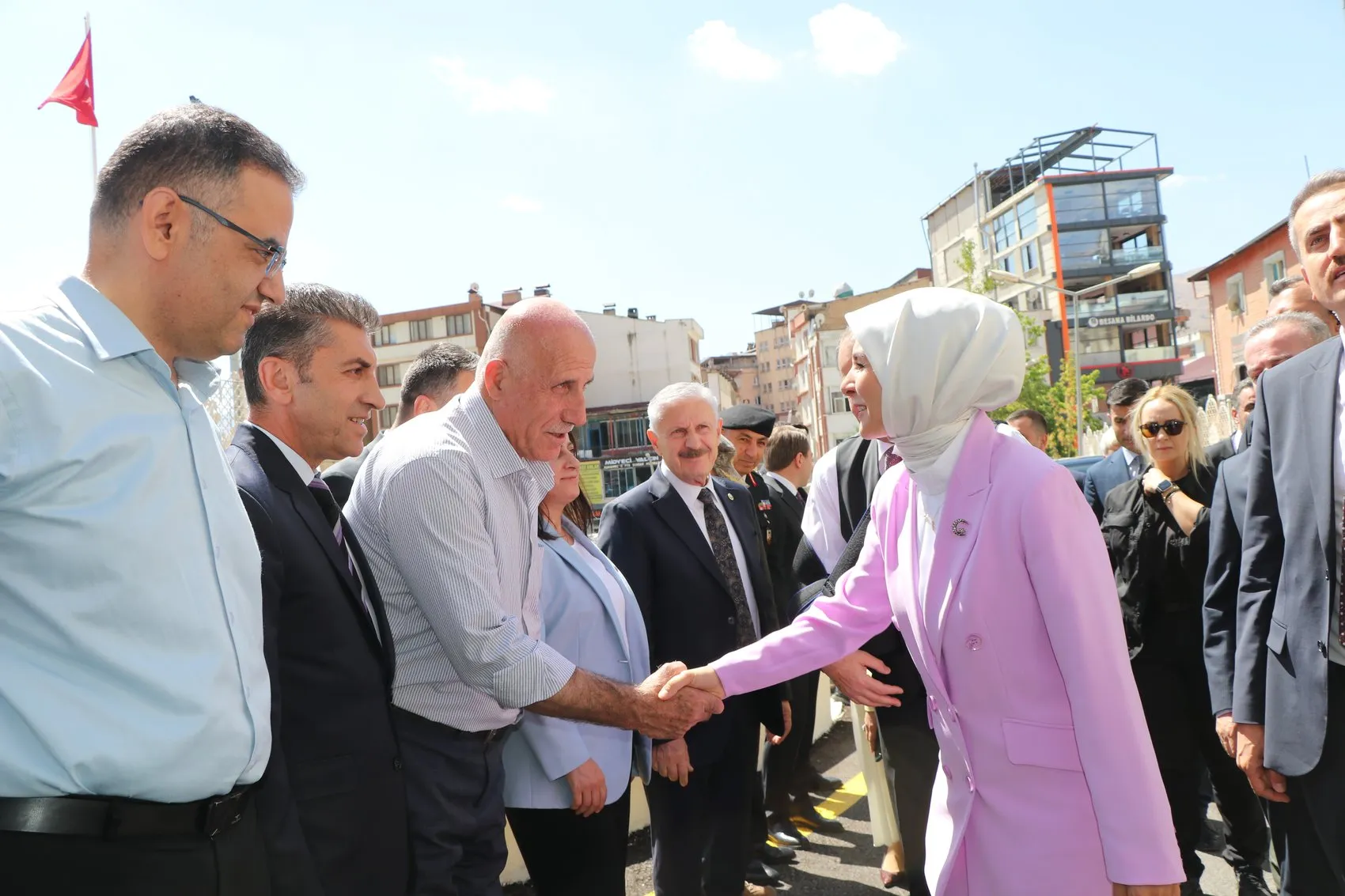 Bakan Göktaş Hakkari'de Kadın Girişimcilerle Buluştu