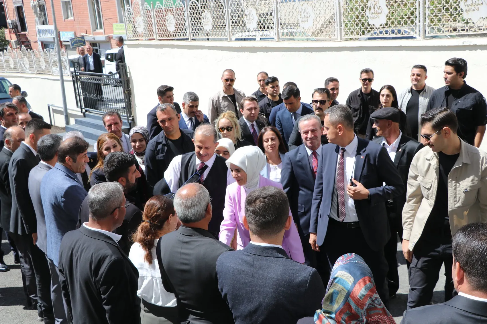 Bakan Göktaş Hakkari'de Kadın Girişimcilerle Buluştu