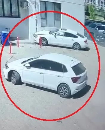 Diyarbakır'da site içinde kaza anı güvenlik kamerasına yansıdı