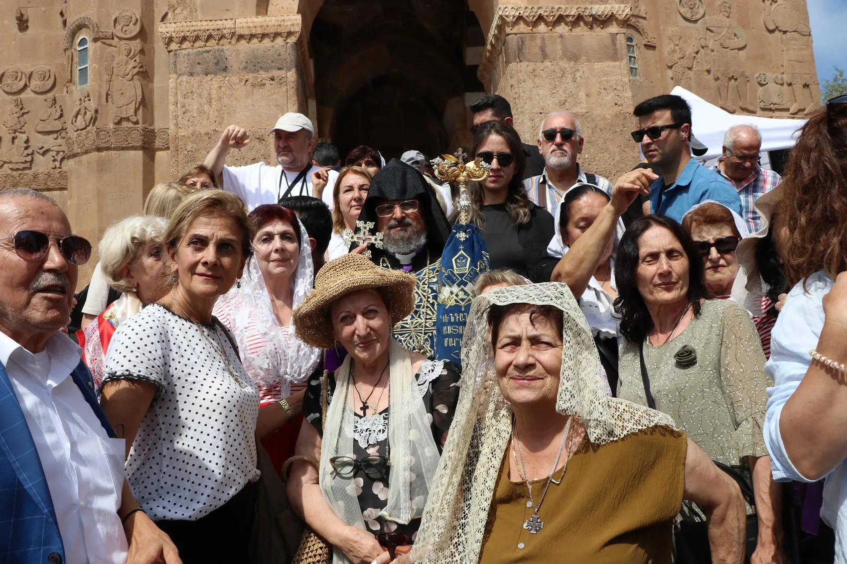 Van Akdamar Kilisesi 14'üncü kez ayine ev sahipliği yaptı