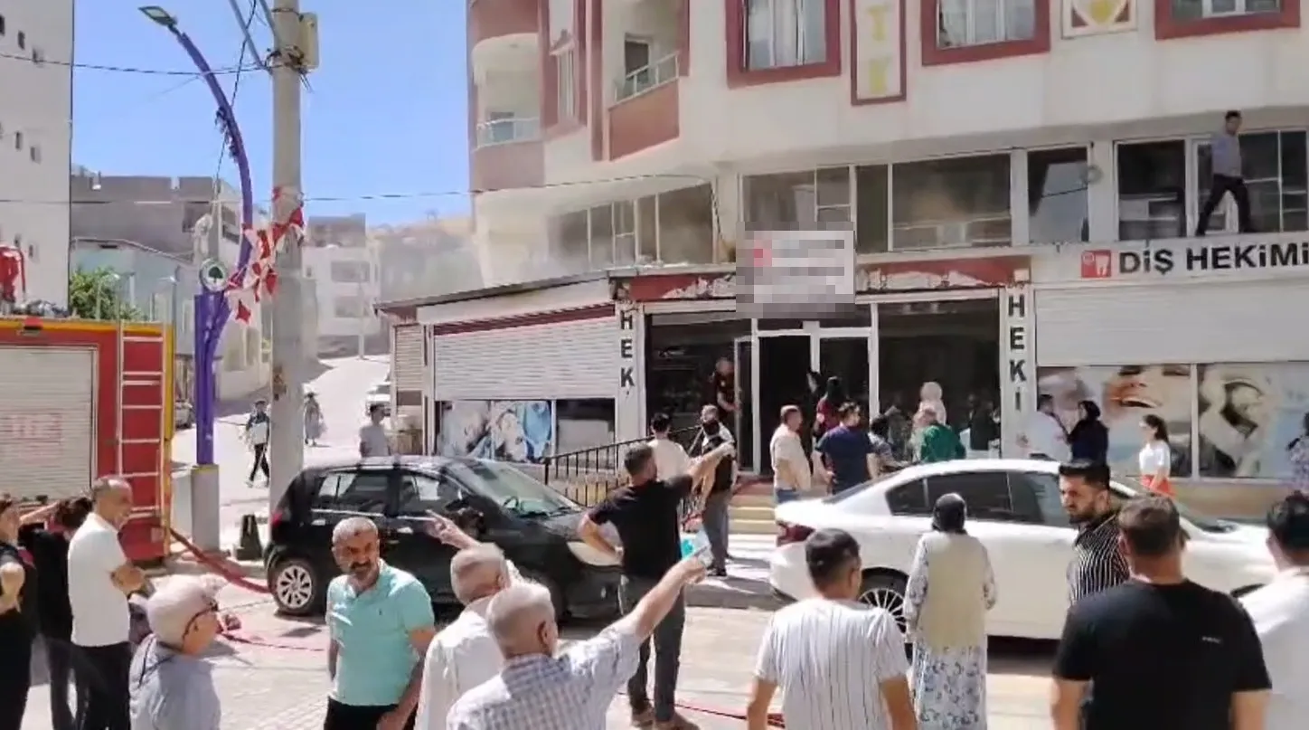 Mazıdağı ilçesinde diş kliniğinde korkutan yangın