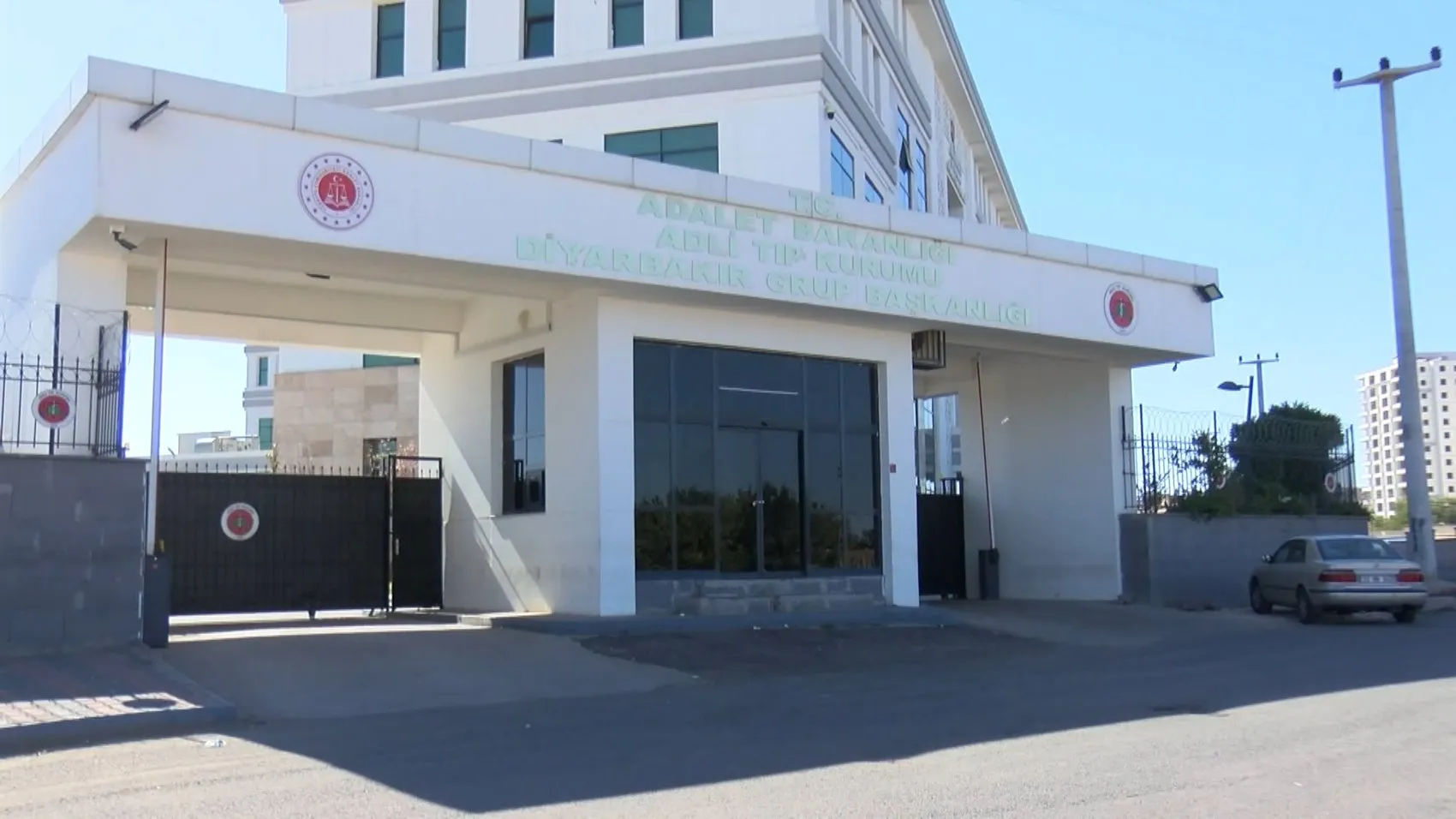 Diyarbakırda eski eşini kaçıran saldırgan intihar etti