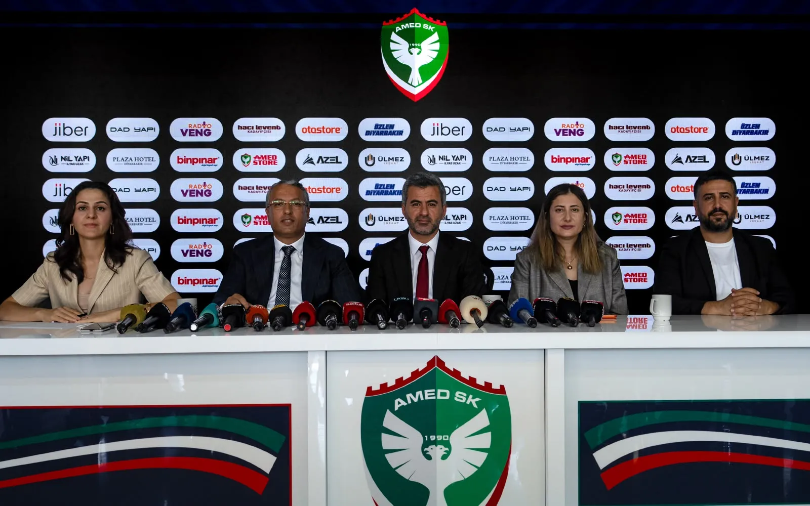 Amedspor Başkanı Nahit Eren kulüp üzerinden yaratılan gündemlere tepki gösterdi
