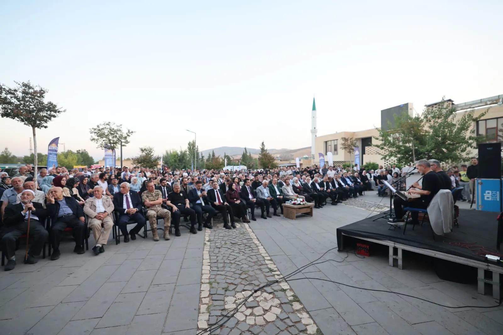 Siirt'te 262 yıllık gelenek olan Işık Hadisesi yine hayran bıraktı