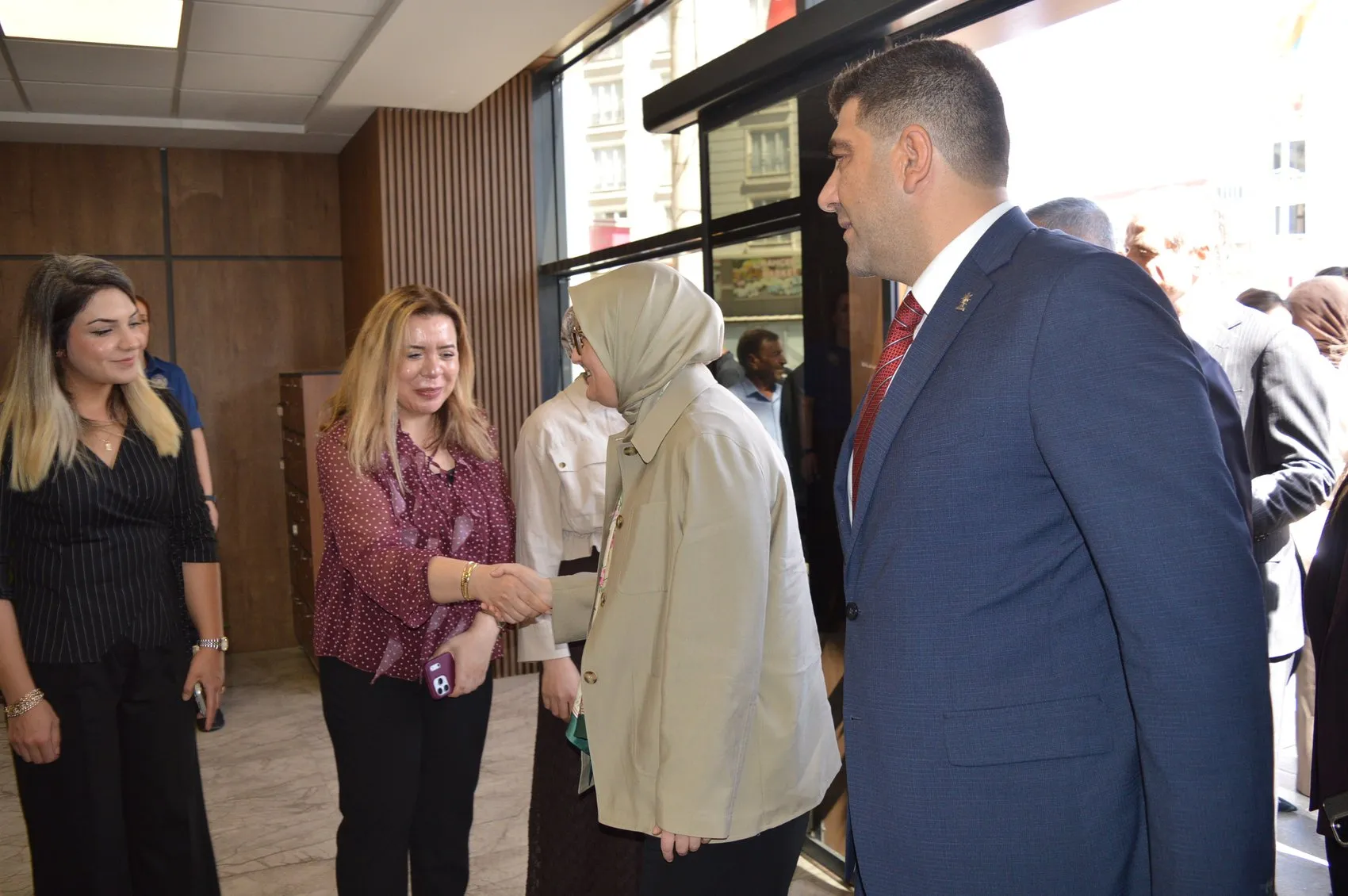 AK Parti Genel Başkan Yardımcısı Uygur Mardin'de yeni dönemi işaret etti
