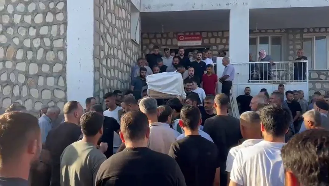 KKTC açıklarında batan gemide hayatını kaybeden Mehmet Bayhan toprağa verildi
