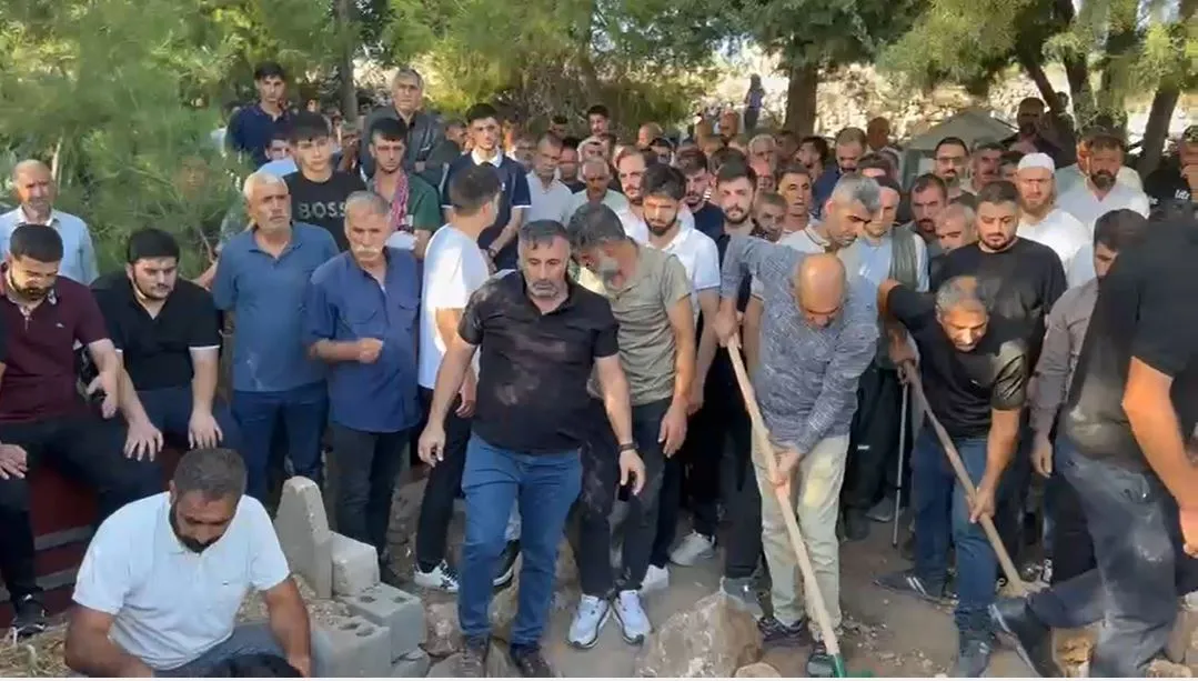 KKTC açıklarında batan gemide hayatını kaybeden Mehmet Bayhan toprağa verildi